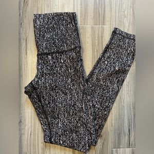 Lululemon Wunder Under Leggings Black & White